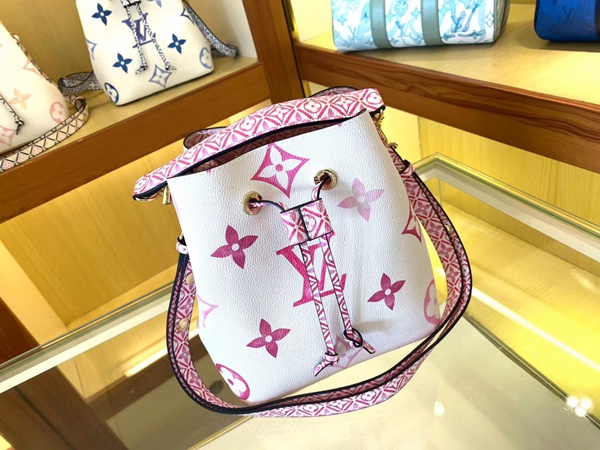 ルイヴィトンバッグ内部構造